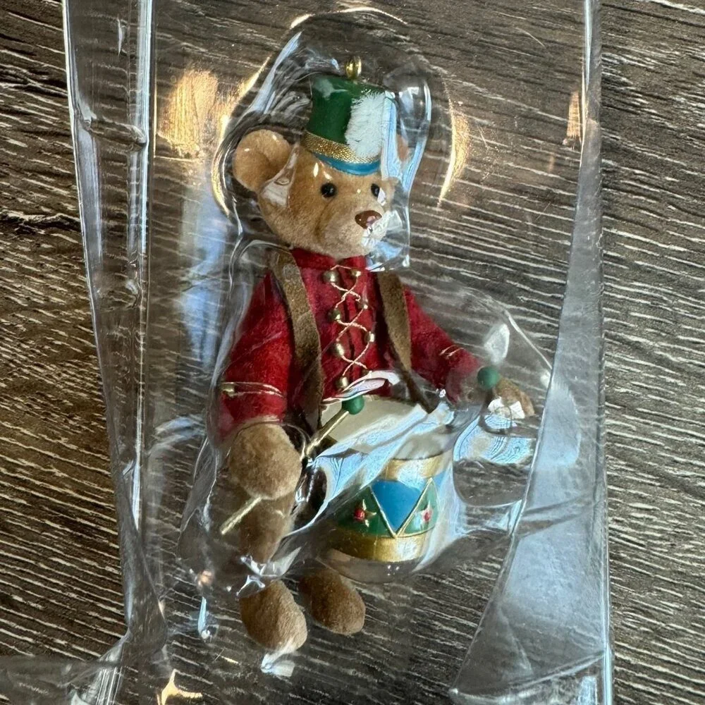 2006 Hallmark Keepsake Ornament North Pole Band Teddy Bear Drum